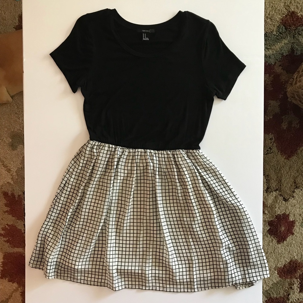 Forever 21 dress black/white MEDIUM